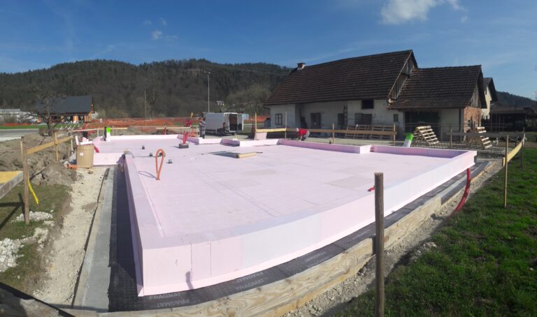 JUBHome BASE, Dol pri Ljubljani (3)