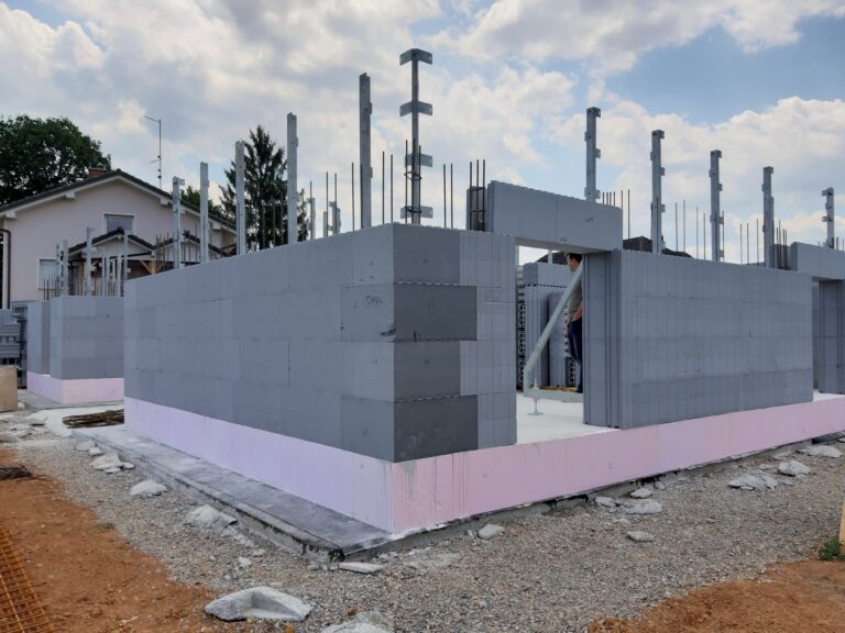 Gradnja z JUBHome ICF sistemom (1)